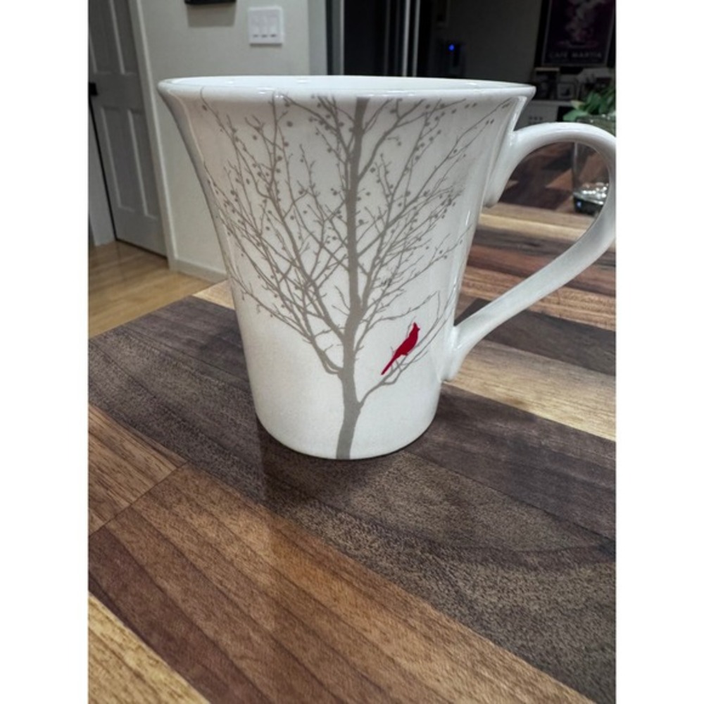 Noble Excellence Red‎ Bird Cardinal Mug Tree Branch Winter Cup Nature 16 oz